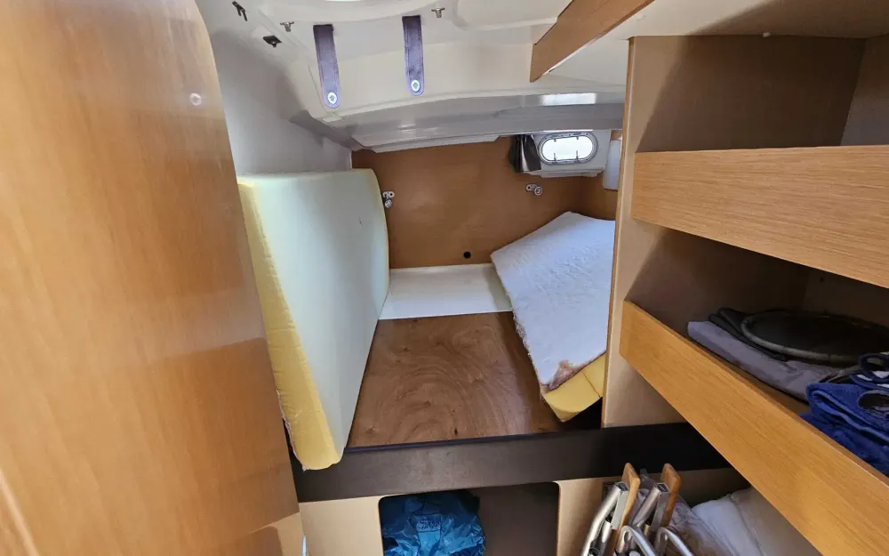 slider 13 Fountaine Pajot Mahe 36 Evolution