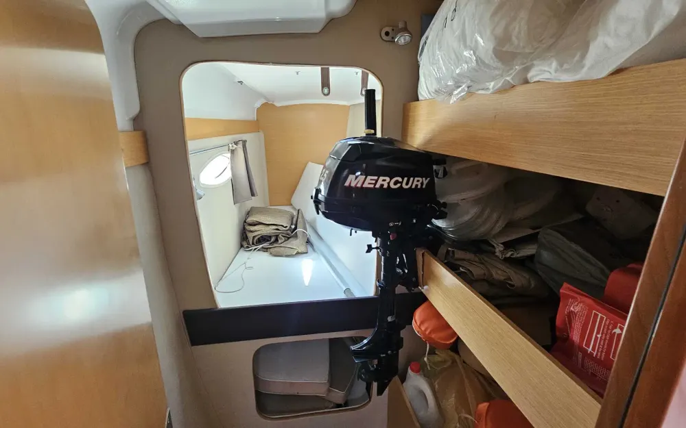 slider 14 Fountaine Pajot Mahe 36 Evolution