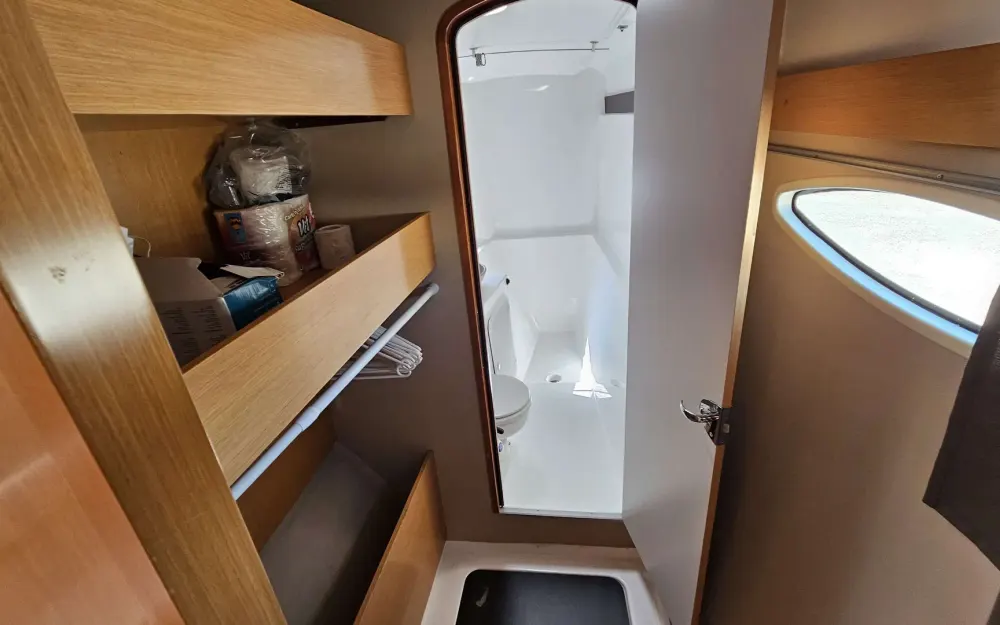 slider 15 Fountaine Pajot Mahe 36 Evolution