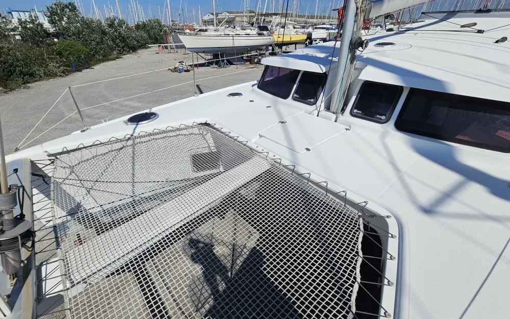 slider 8 Fountaine Pajot Mahe 36 Evolution