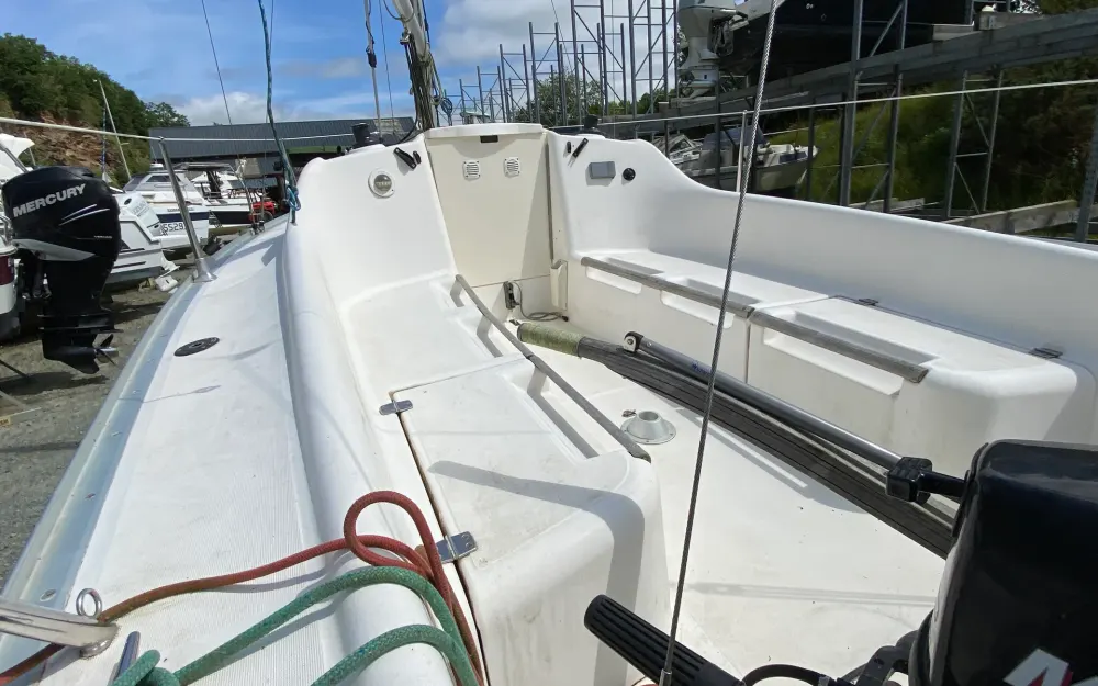 slider 14 Jeanneau Sun 2000