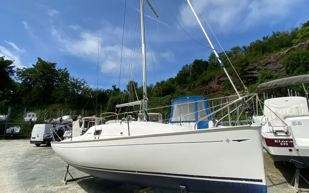 slider 8 Jeanneau Sun 2000