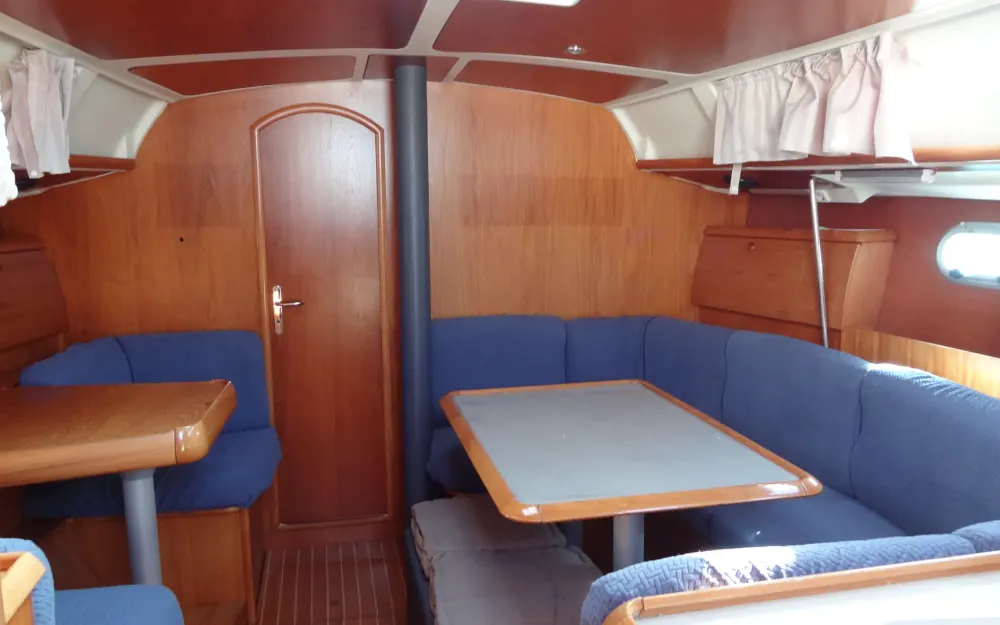 slider 6 Jeanneau Sun Odyssey 40