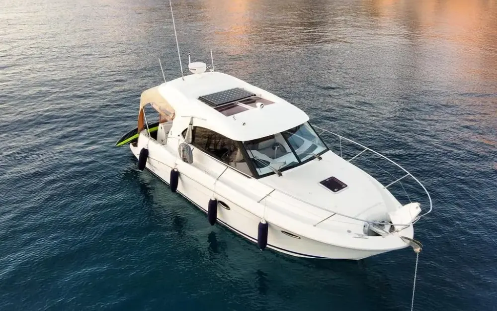 slider 0 Beneteau Antares 30