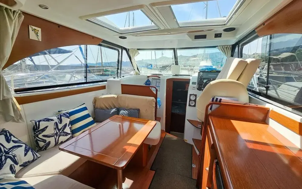 slider 10 Beneteau Antares 30