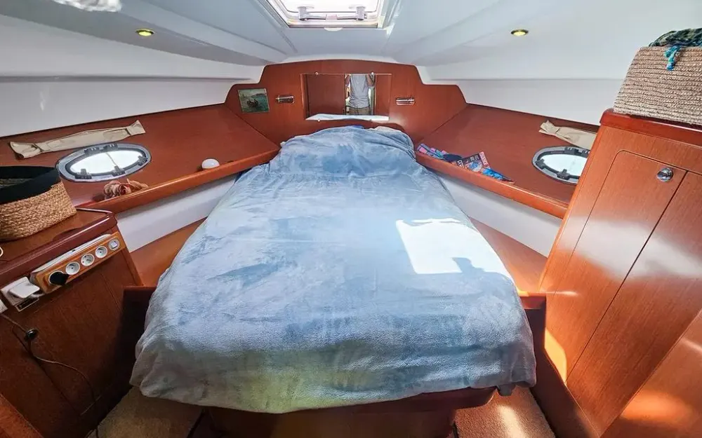 slider 16 Beneteau Antares 30