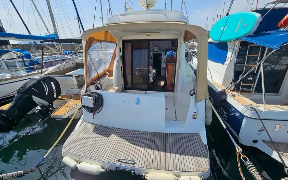 slider 1 Beneteau Antares 30