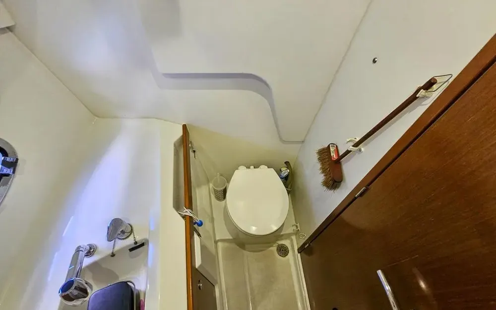 slider 19 Beneteau Antares 30