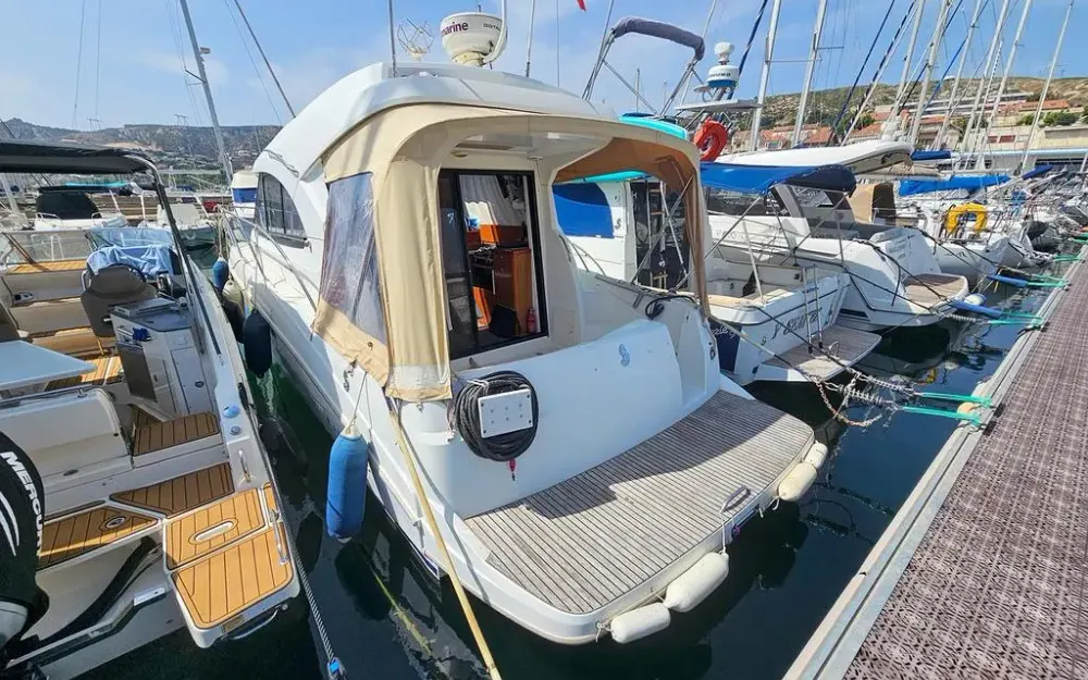 slider 5 Beneteau Antares 30