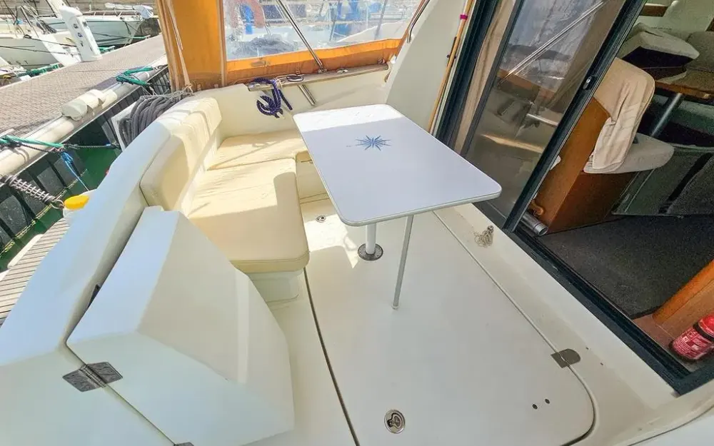 slider 8 Beneteau Antares 30