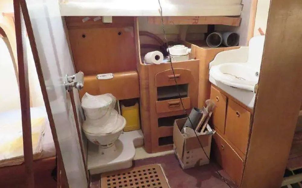 slider 11 Custom Ketch