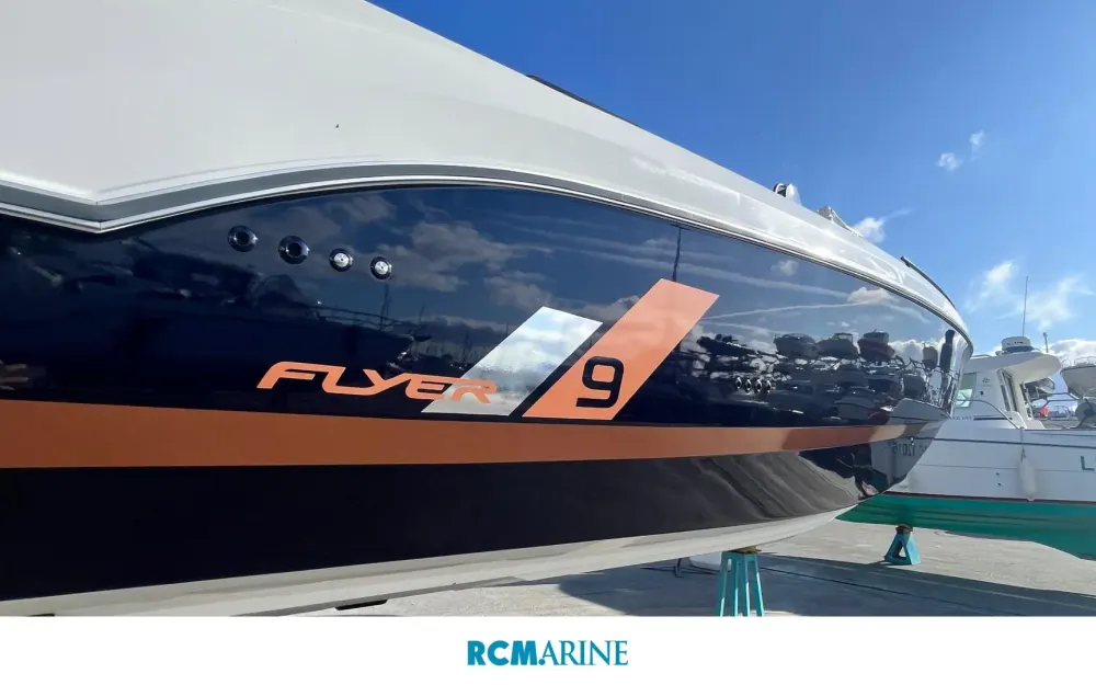 slider 1 Beneteau Flyer 9 Spacedeck