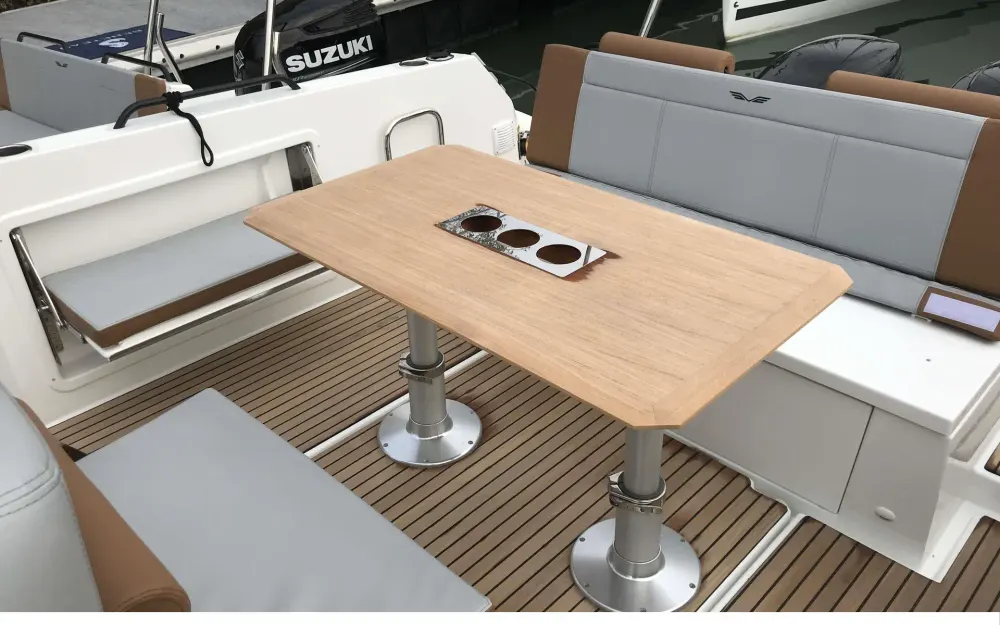slider 3 Beneteau Flyer 9 Spacedeck