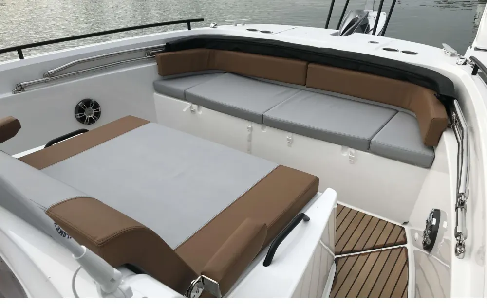 slider 7 Beneteau Flyer 9 Spacedeck