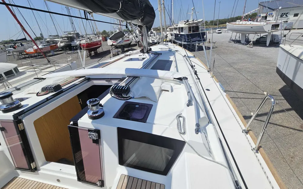 slider 9 Beneteau Oceanis 45