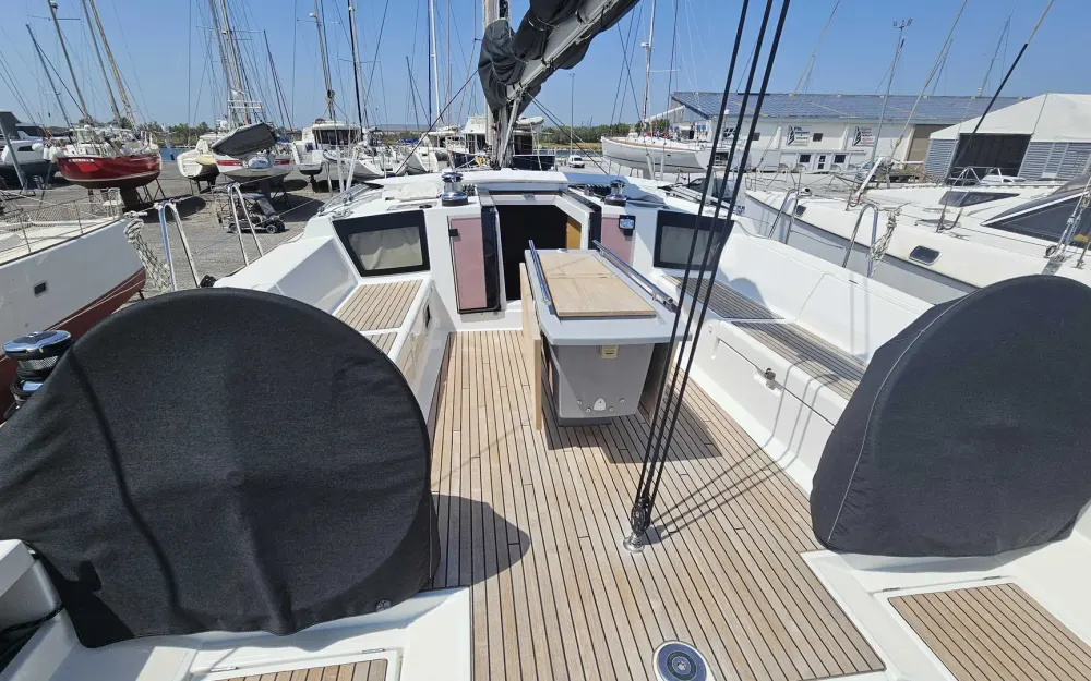 slider 6 Beneteau Oceanis 45