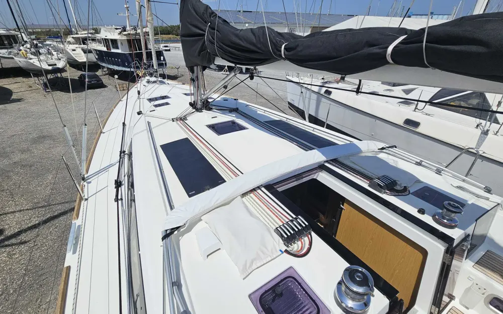 slider 8 Beneteau Oceanis 45