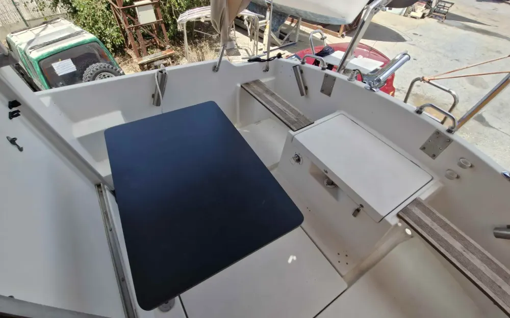 slider 12 Beneteau Antares 730