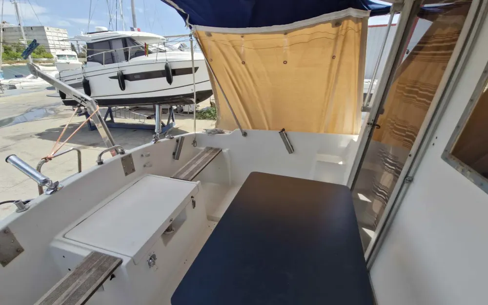 slider 13 Beneteau Antares 730