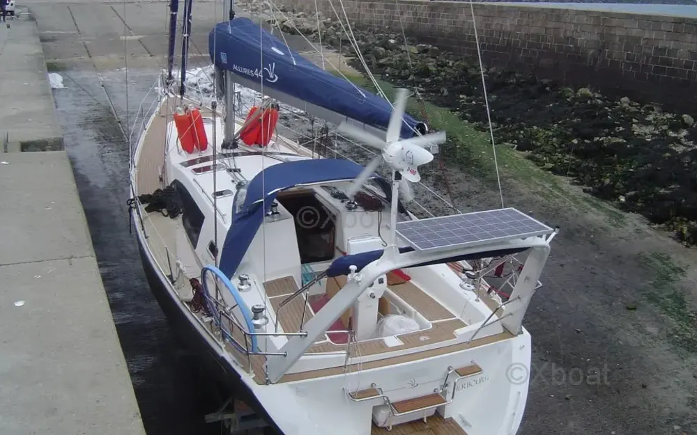 slider 7 Allures Yachting Allures 44
