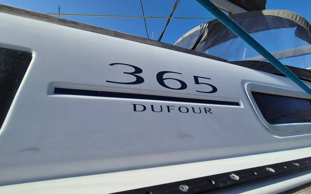 slider 17 Dufour 365