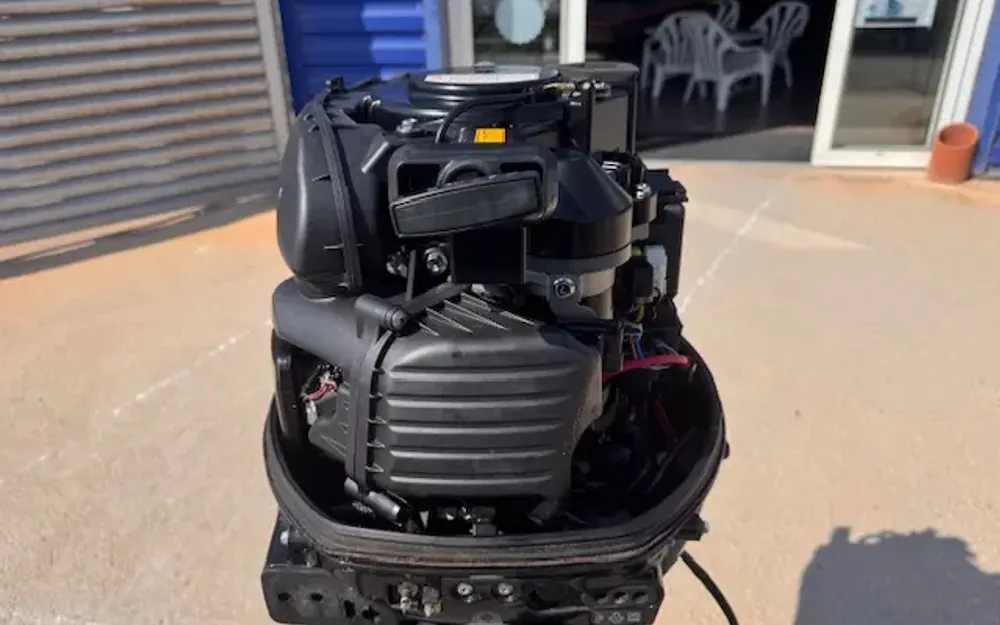 slider 8 Suzuki 30