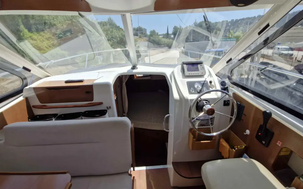 slider 13 Beneteau Antares 8 S