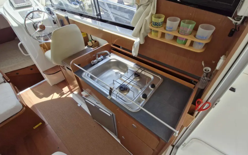 slider 4 Beneteau Antares 8 S