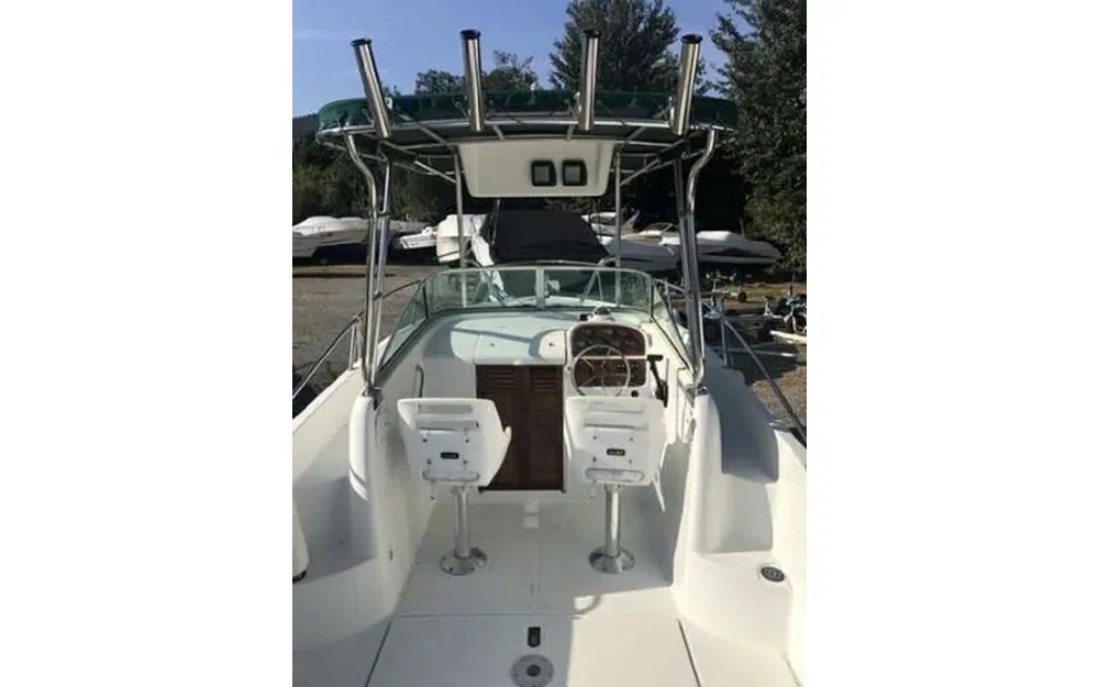 slider 0 Jeanneau Cap Camarat 725