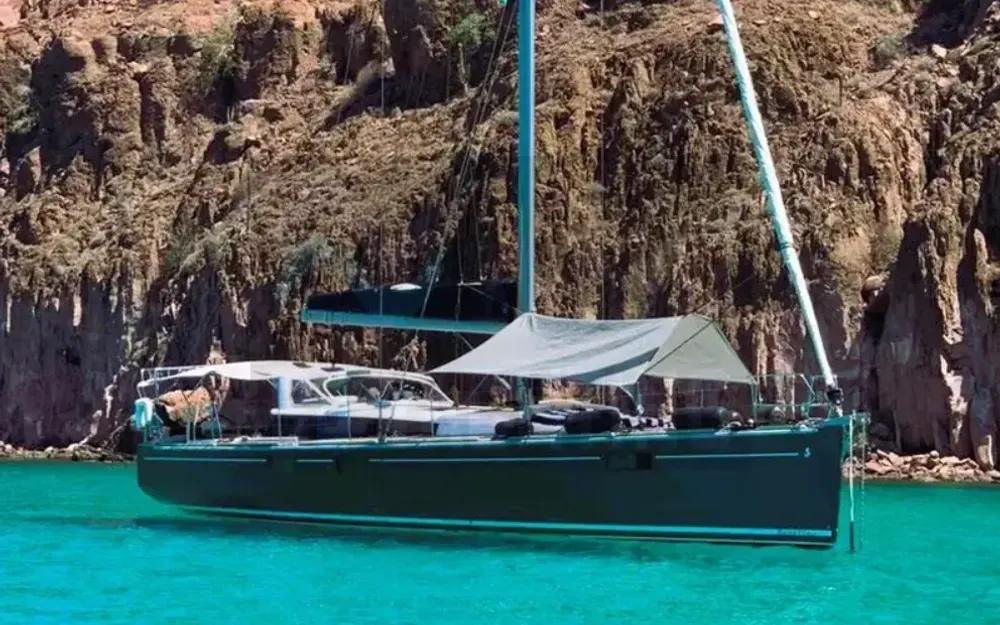 slider 0 Beneteau Sense 55