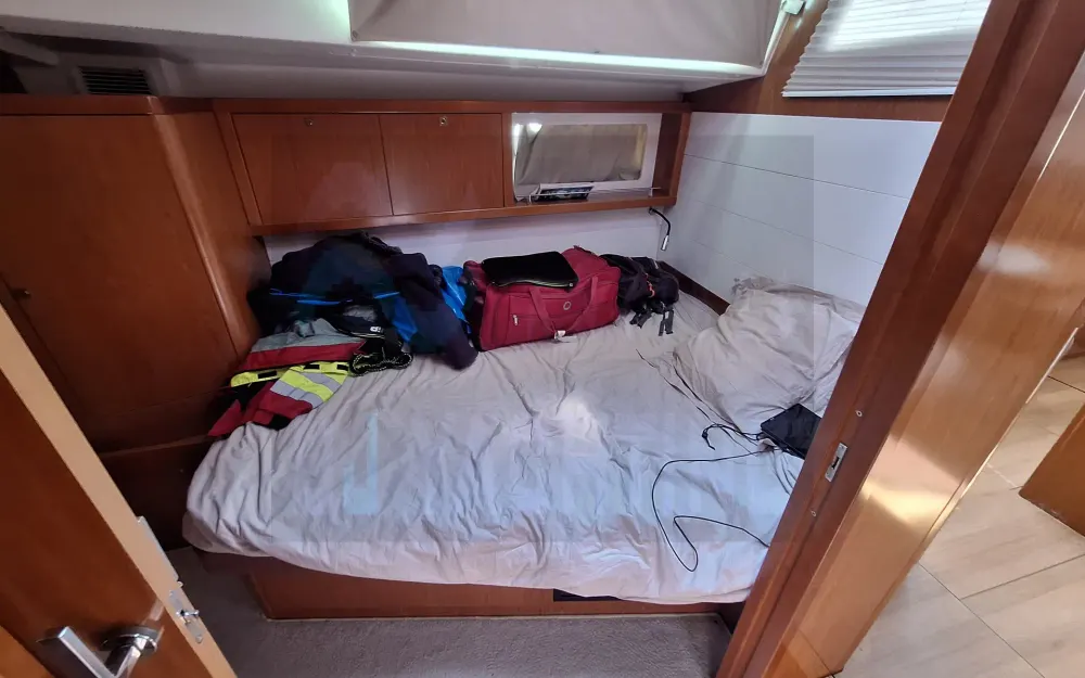 slider 13 Beneteau Sense 55