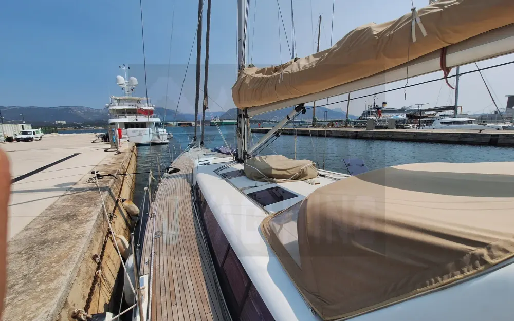 slider 6 Beneteau Sense 55