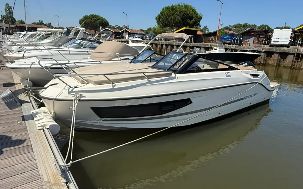 slider 0 Quicksilver  755 Cruiser
