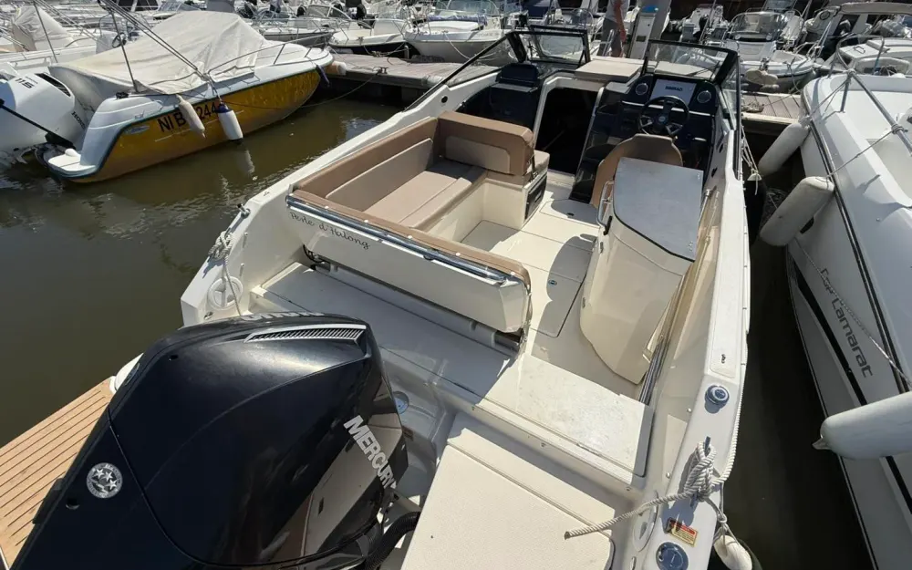 slider 6 Quicksilver  755 Cruiser