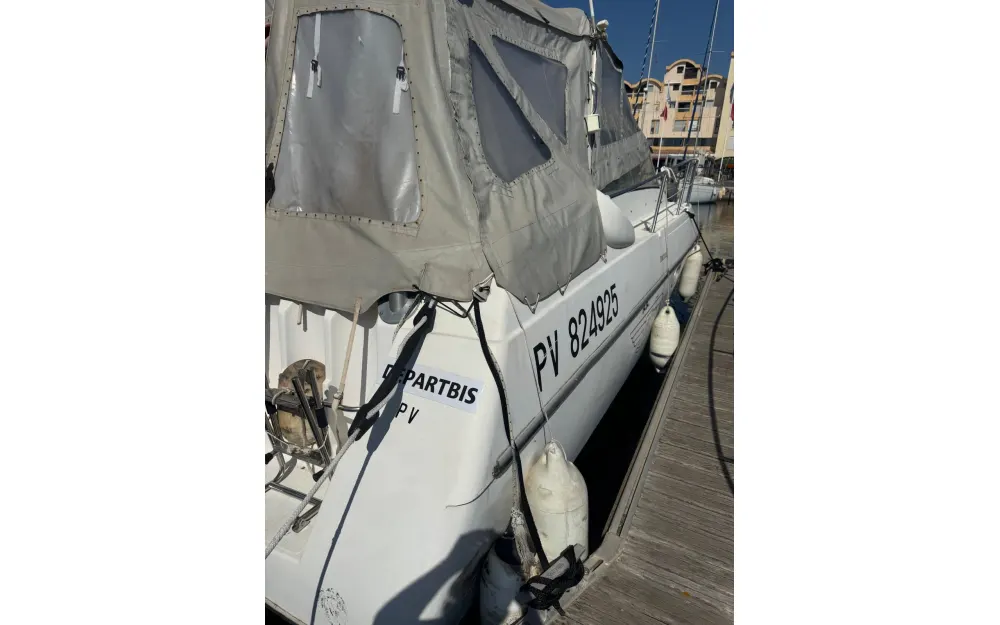 slider 15 Beneteau Flyer 10