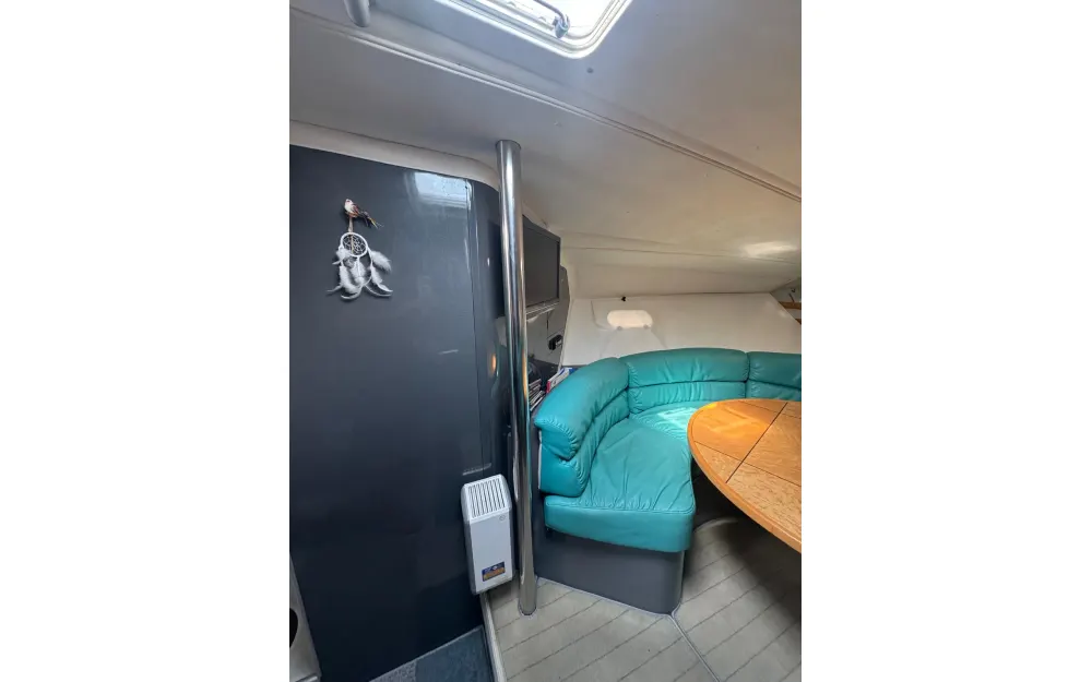 slider 9 Beneteau Flyer 10