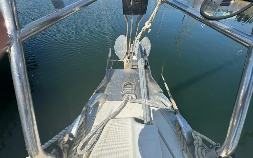 slider 19 Jeanneau Sun Odyssey 37