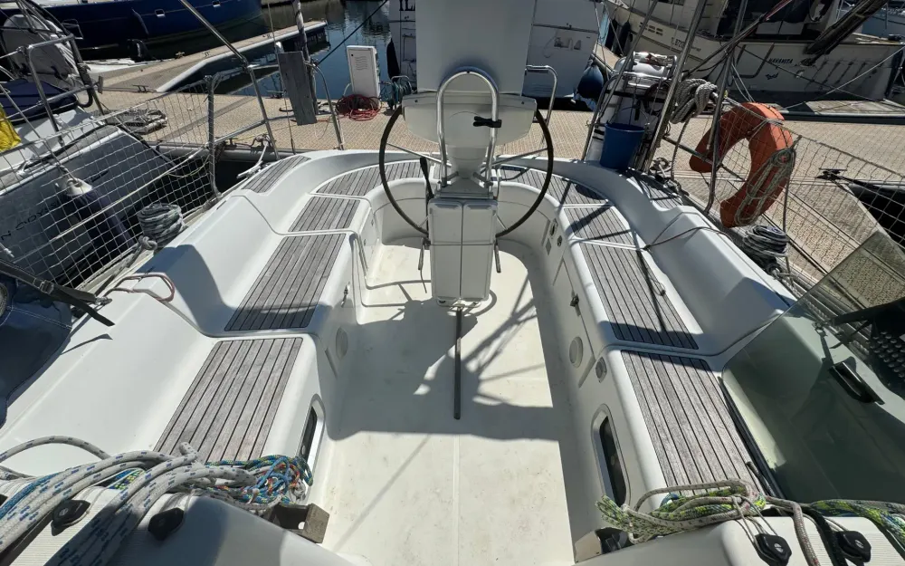 slider 22 Jeanneau Sun Odyssey 37