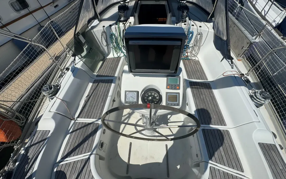 slider 26 Jeanneau Sun Odyssey 37