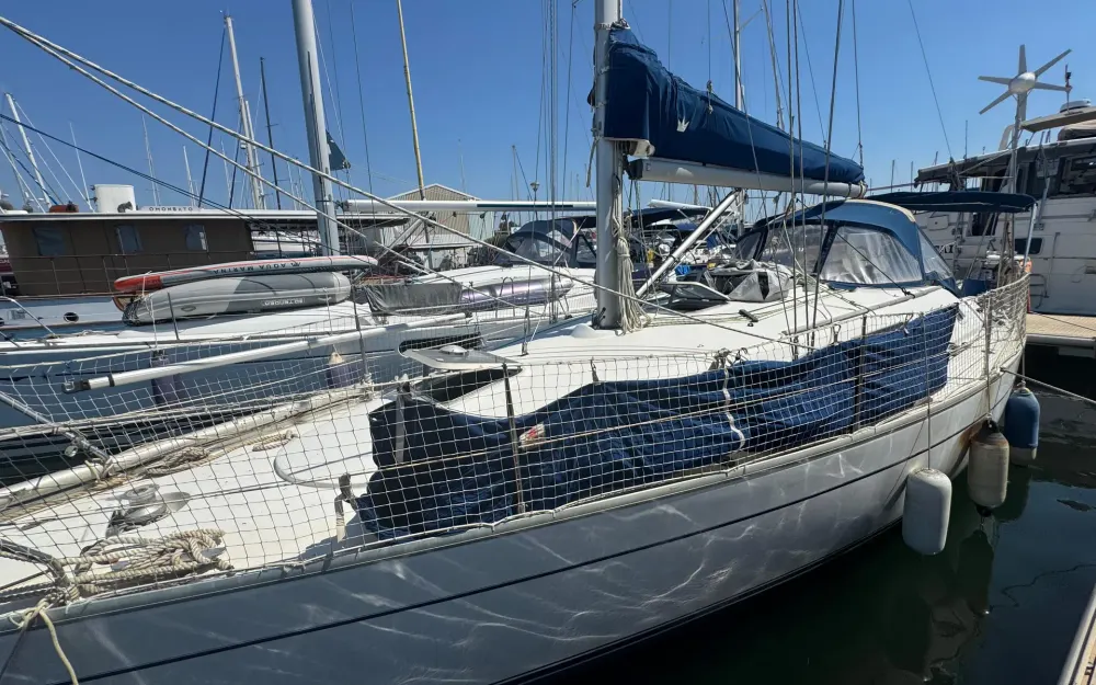 slider 2 Jeanneau Sun Odyssey 37