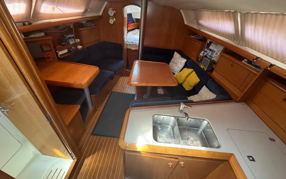 slider 30 Jeanneau Sun Odyssey 37