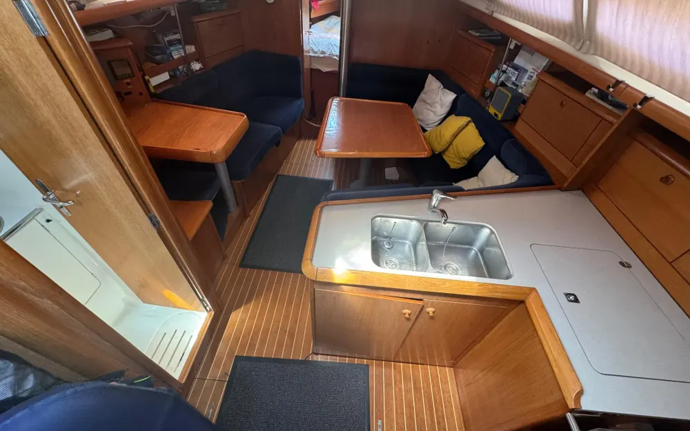 slider 31 Jeanneau Sun Odyssey 37