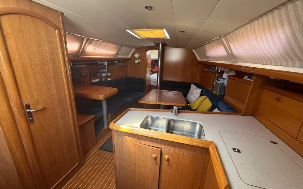 slider 32 Jeanneau Sun Odyssey 37