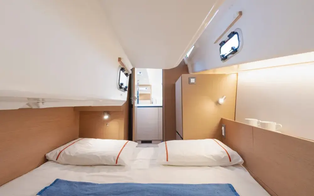 slider 13 Jeanneau sun odyssey 350