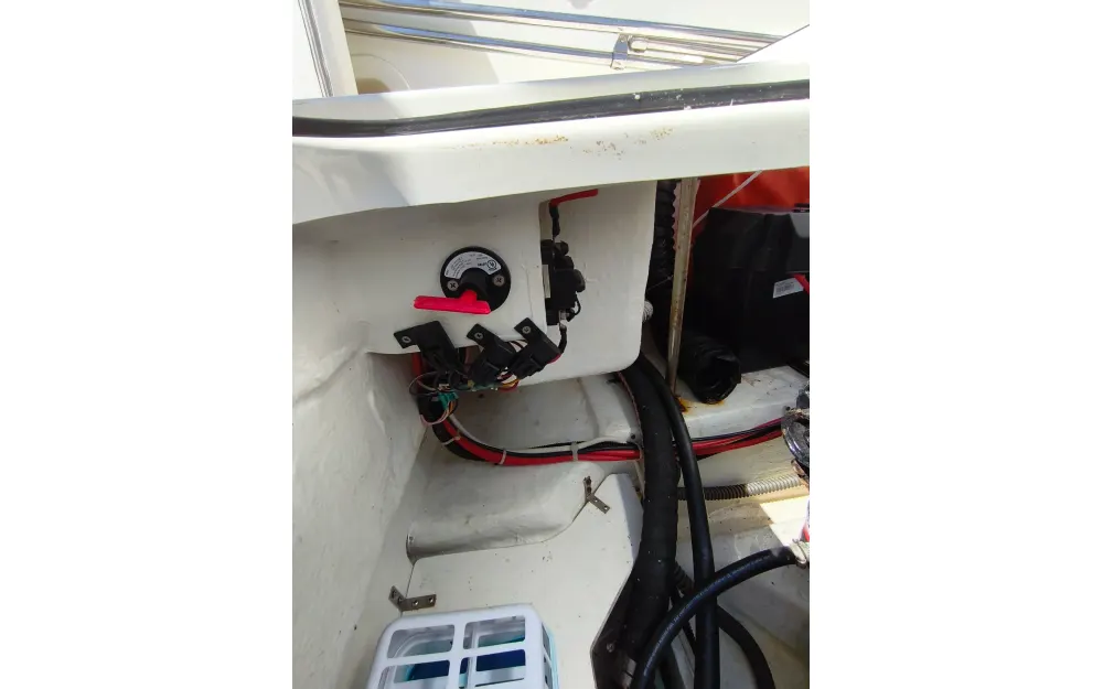 slider 9 Bayliner  642 CU