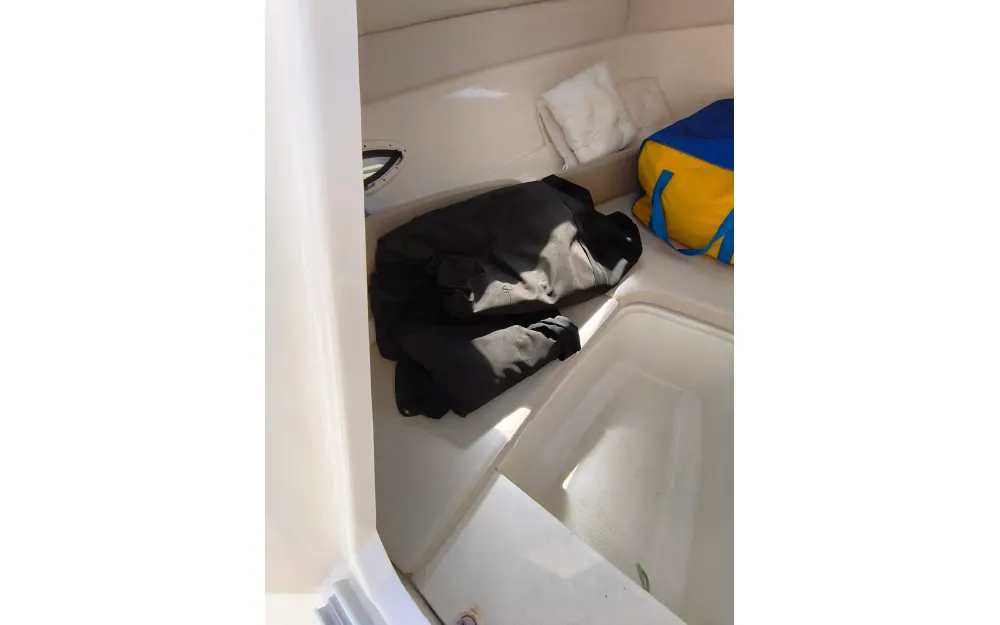 slider 4 Bayliner  642 CU
