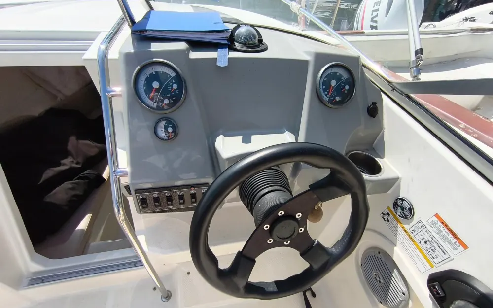 slider 5 Bayliner  642 CU