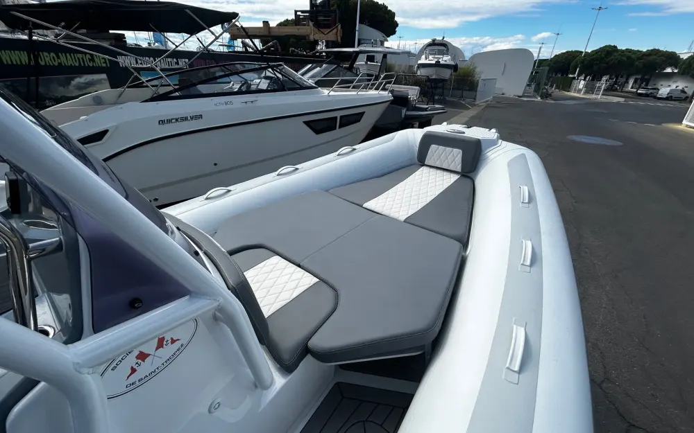 slider 9 Gala Boats V7