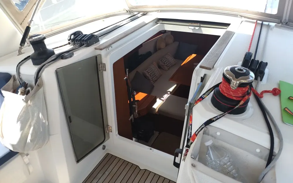 slider 11 Beneteau Oceanis 38.1