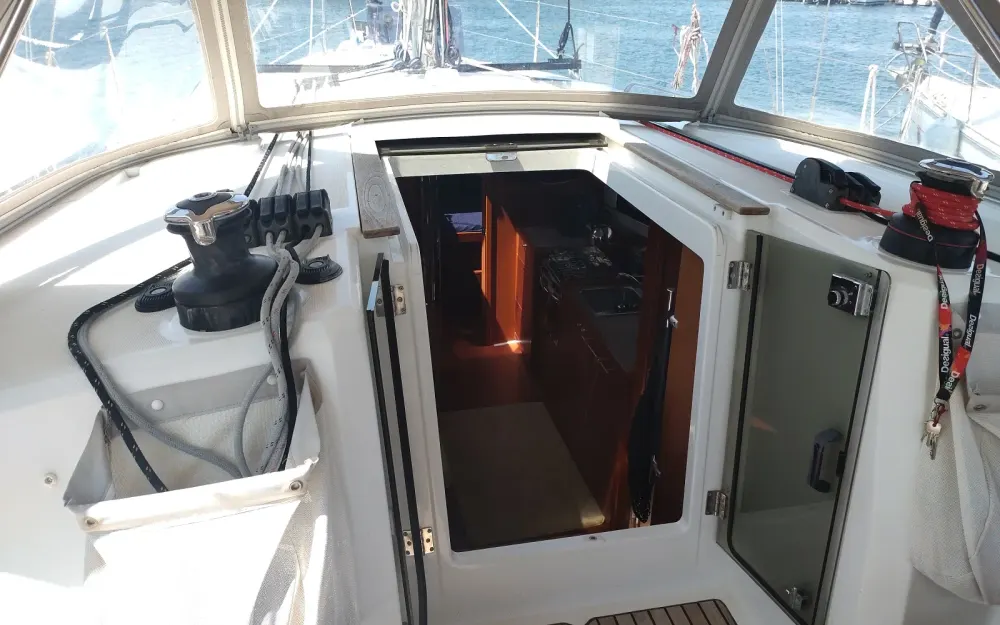 slider 12 Beneteau Oceanis 38.1